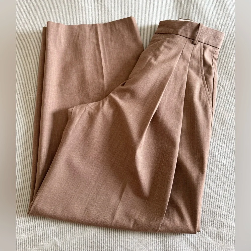 Banana Republic Siena Wide-Leg Italian Wool Pants - Camel - Size: 2 - Like New! - Picture 6 of 11